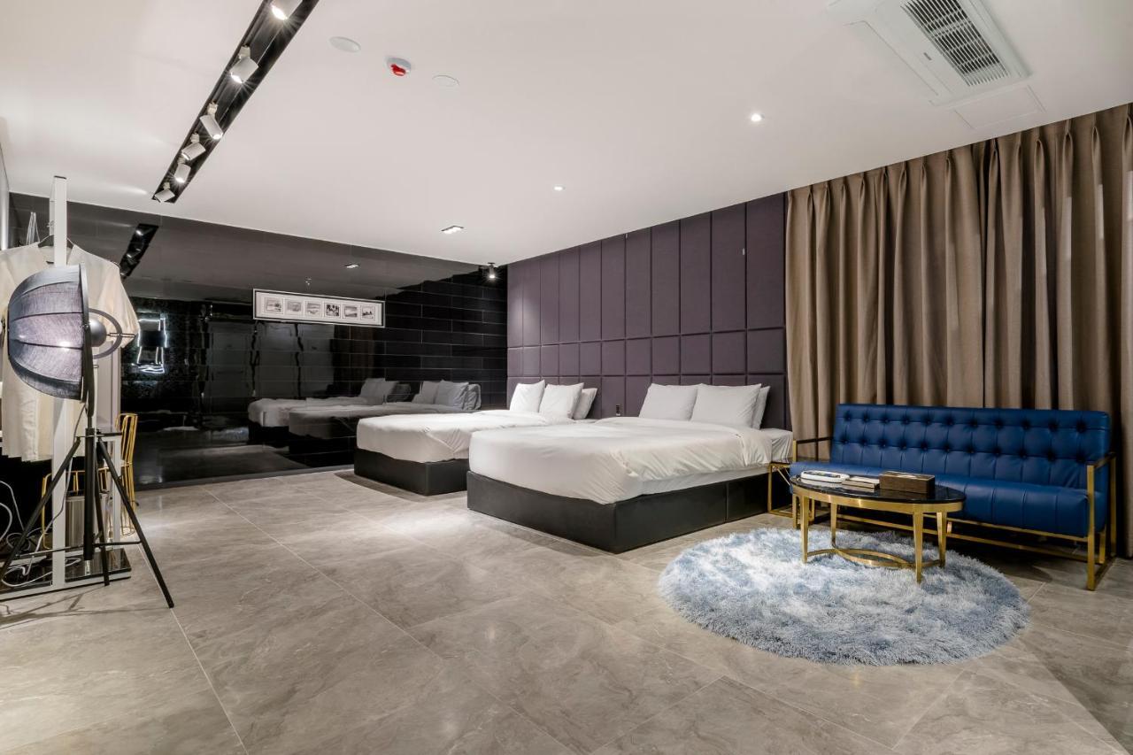 Air Sky Hotel Puszan Kültér fotó