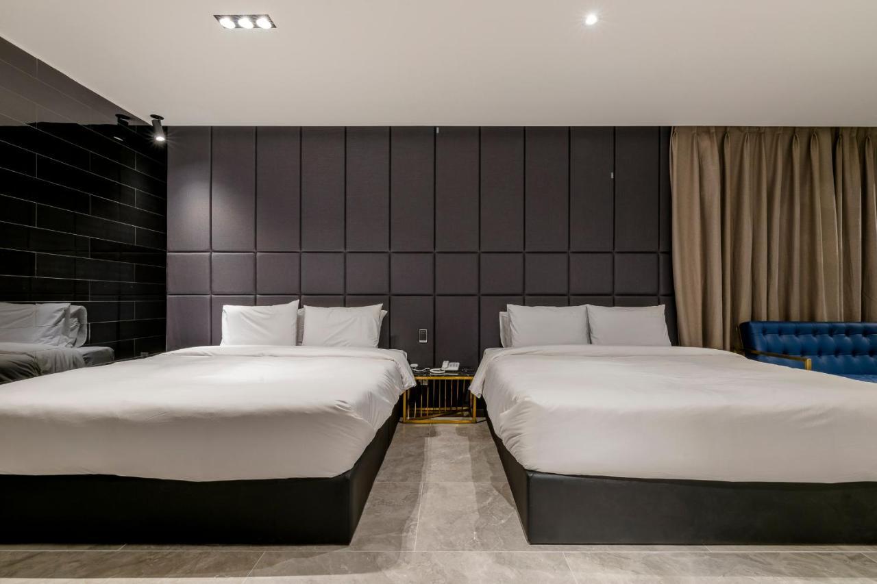Air Sky Hotel Puszan Kültér fotó